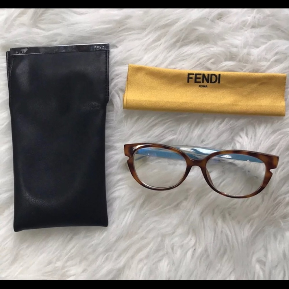 SOLD 💵 Super stylish Fendi Cat Eye Glasses
